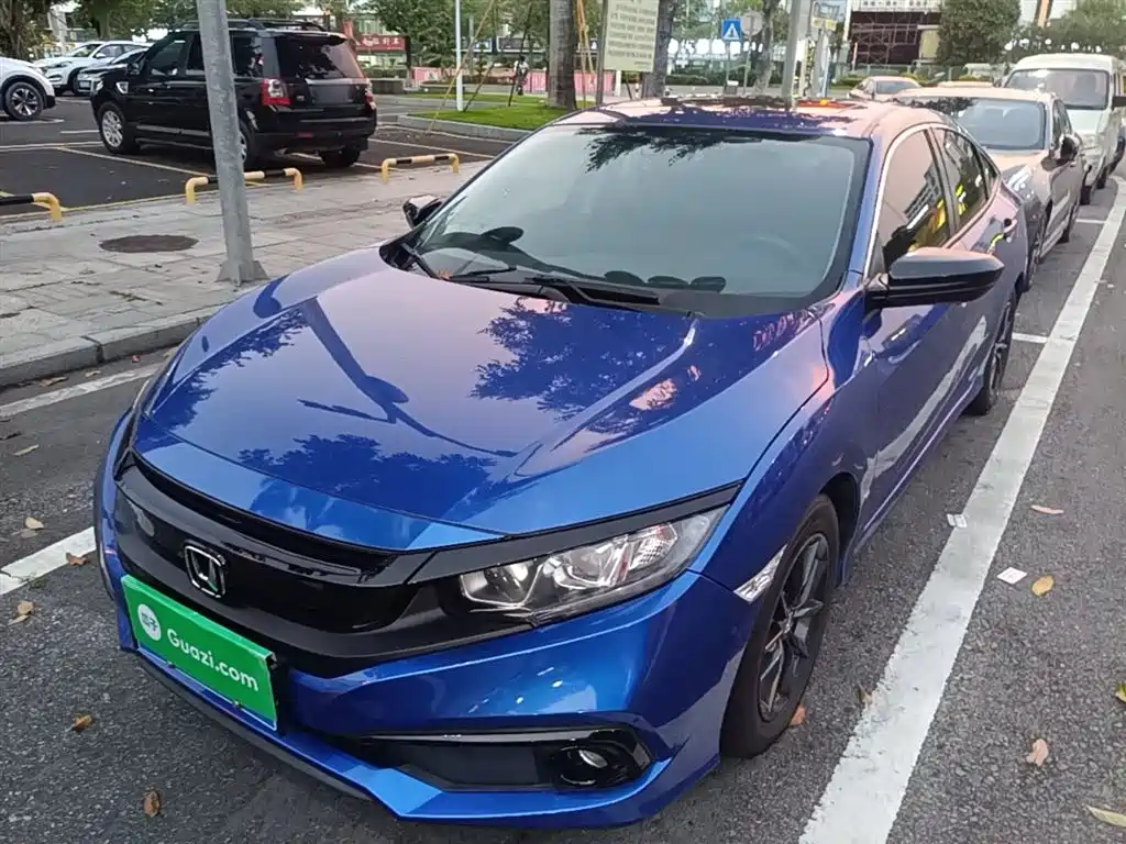 Honda Civic 2016 220TURBO CVT Luxury Edition