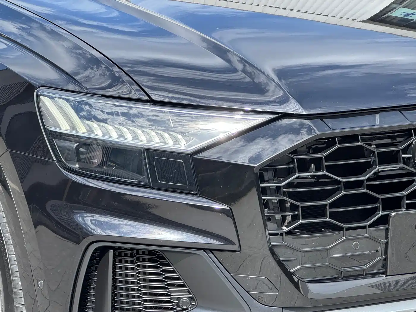 Audi Q8 2021 Model 55 TFSI Premium Dynamic фото 4