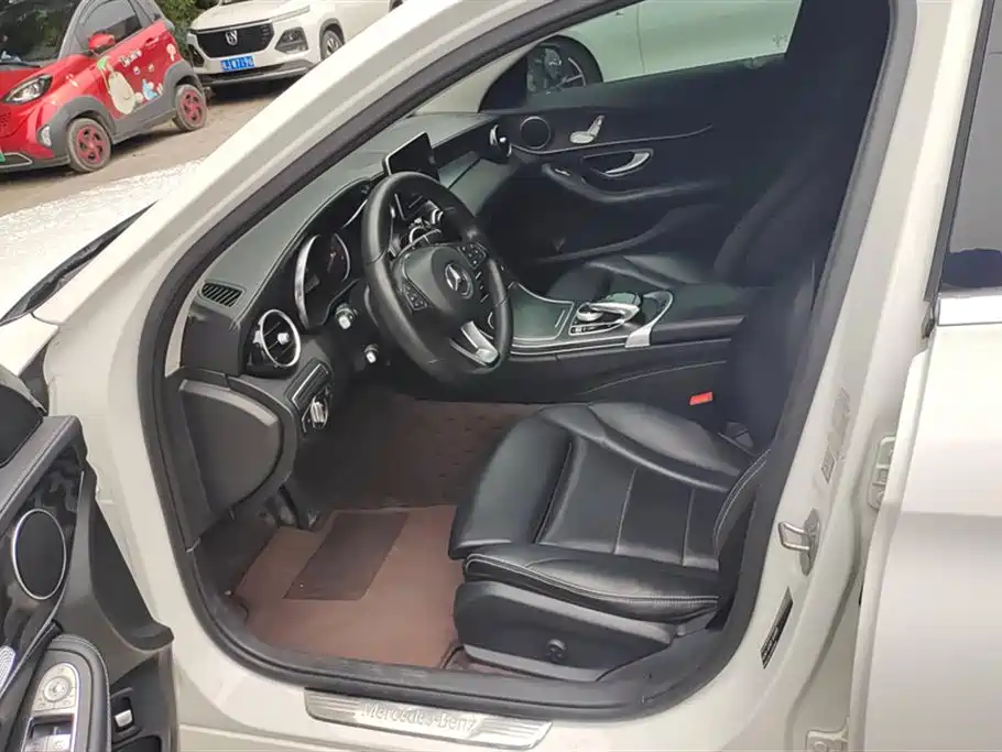 Mercedes-Benz C-Class 2018 C 180 L Fashion Sport Edition фото 9