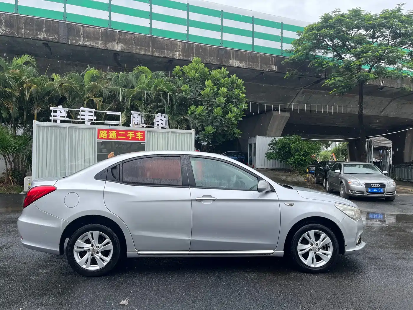 GAC Trumpchi Trumpchi GA3S Vision 2015 2014 1.6L Manual Luxury ESP Edition