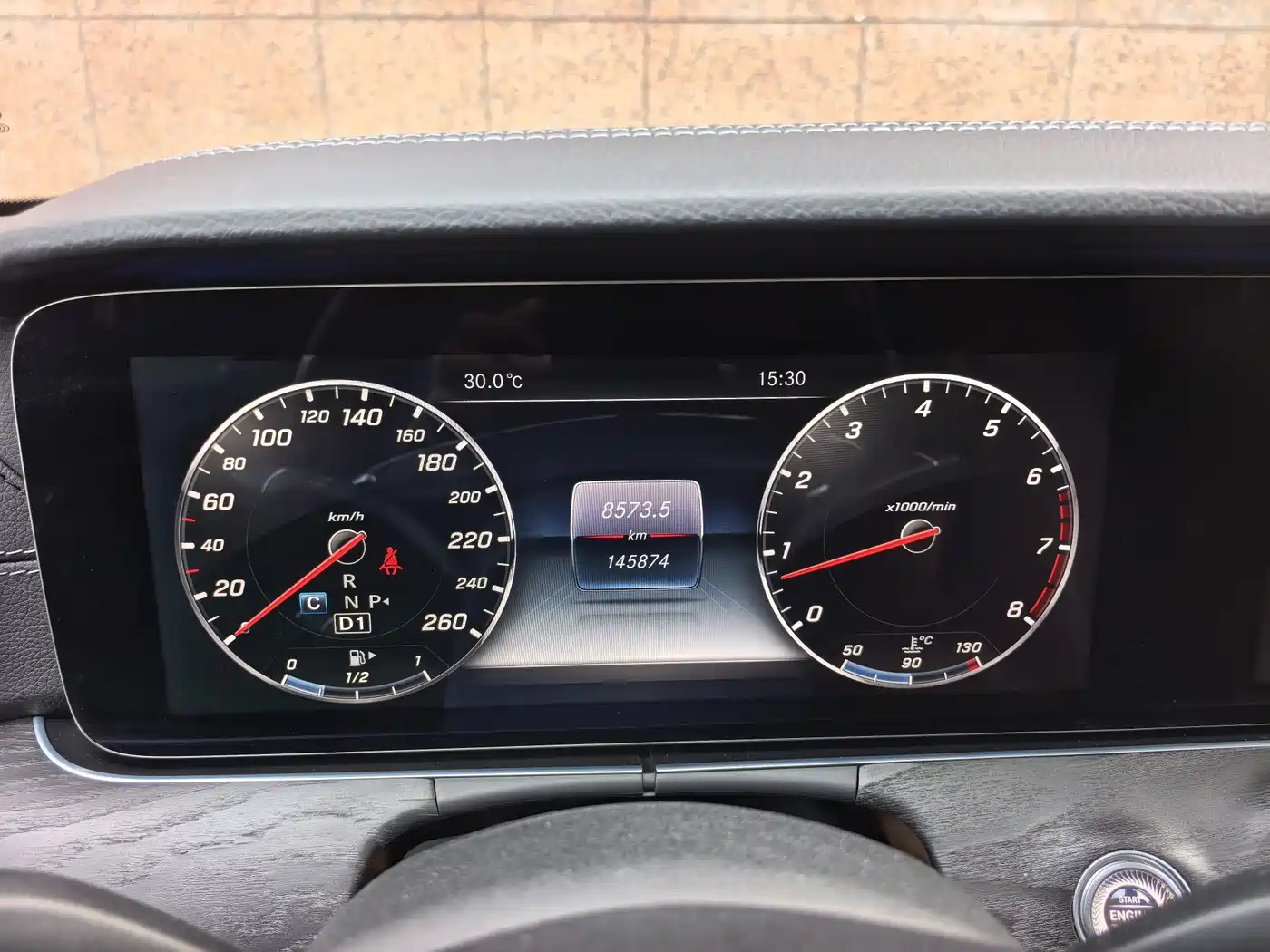 Mercedes-Benz E-Class 2016 E 300 L Sport Fashion Type фото 8