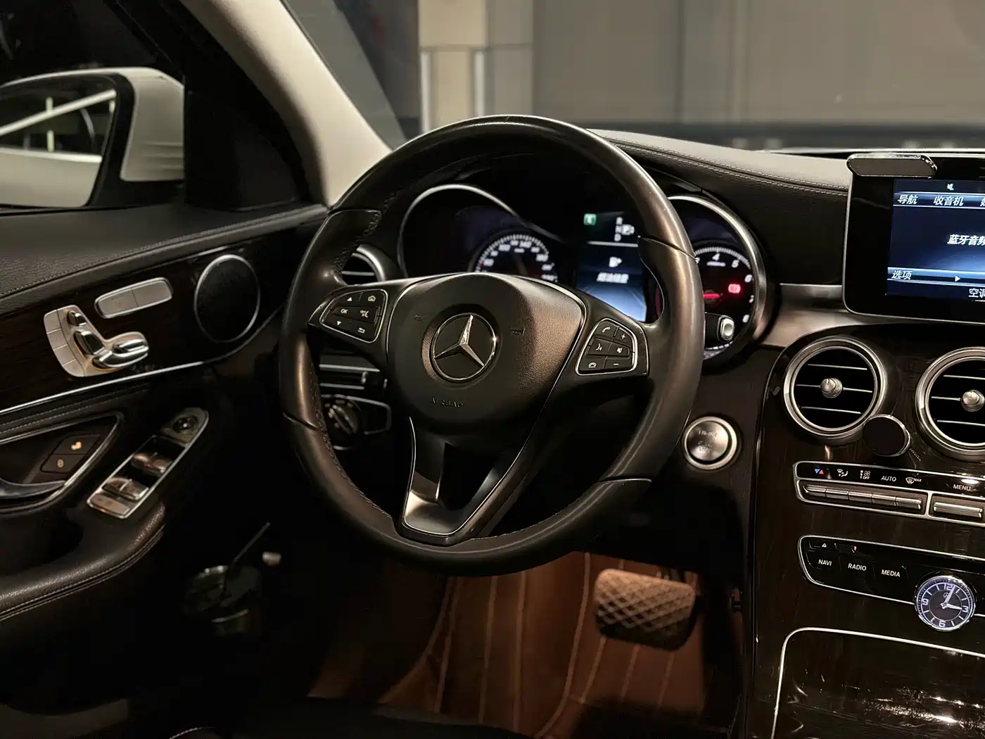 Mercedes-Benz C-Class 2015 C 200 L 4MATIC фото 29