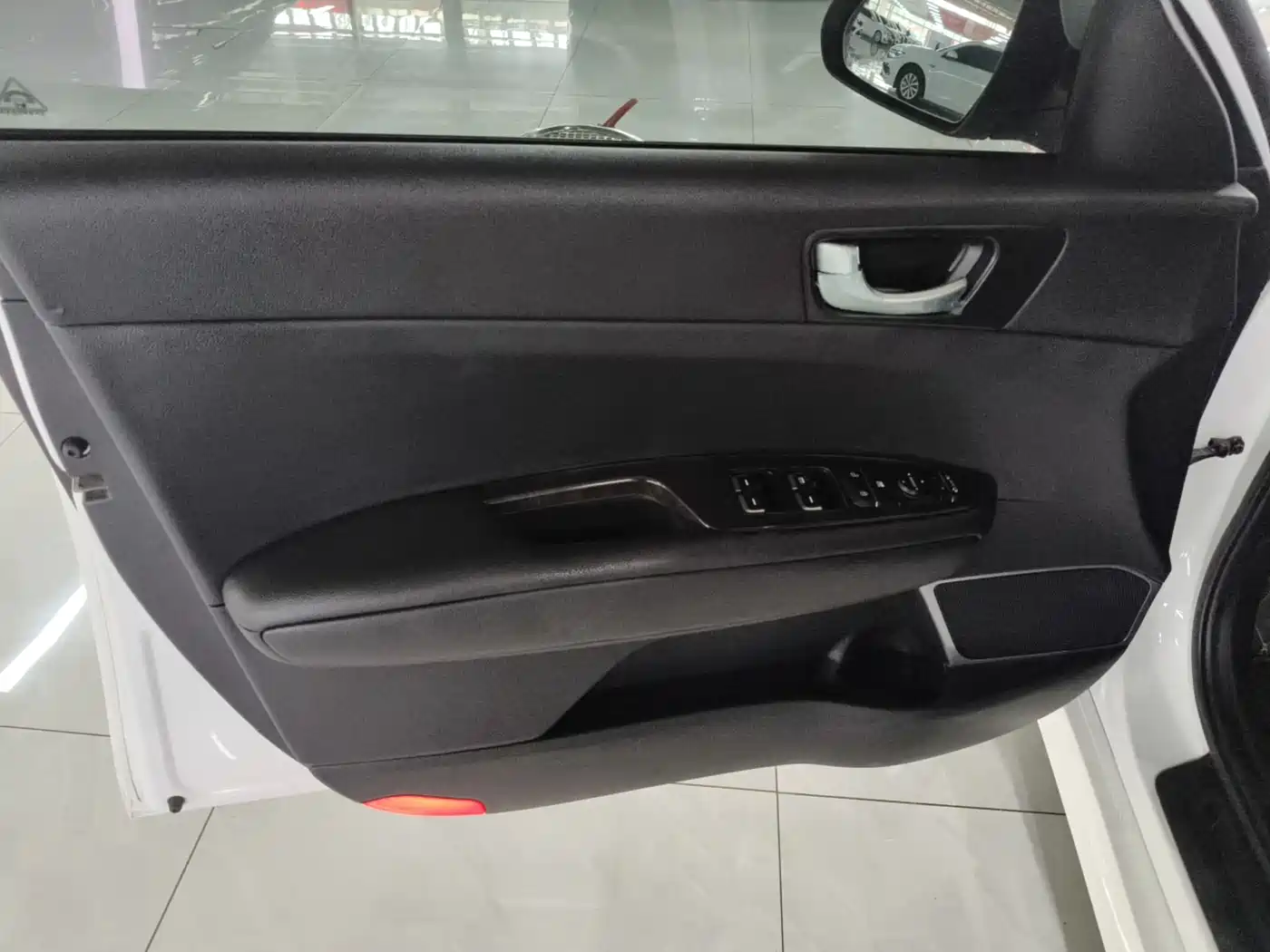 Kia K5 2016 1.6T Automatic LUX фото 10