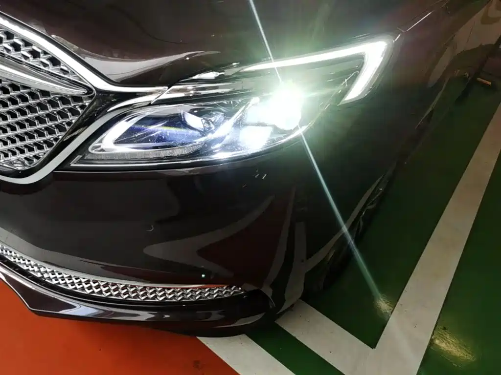 Buick GL8 2017 ES 28T Flagship China V фото 24