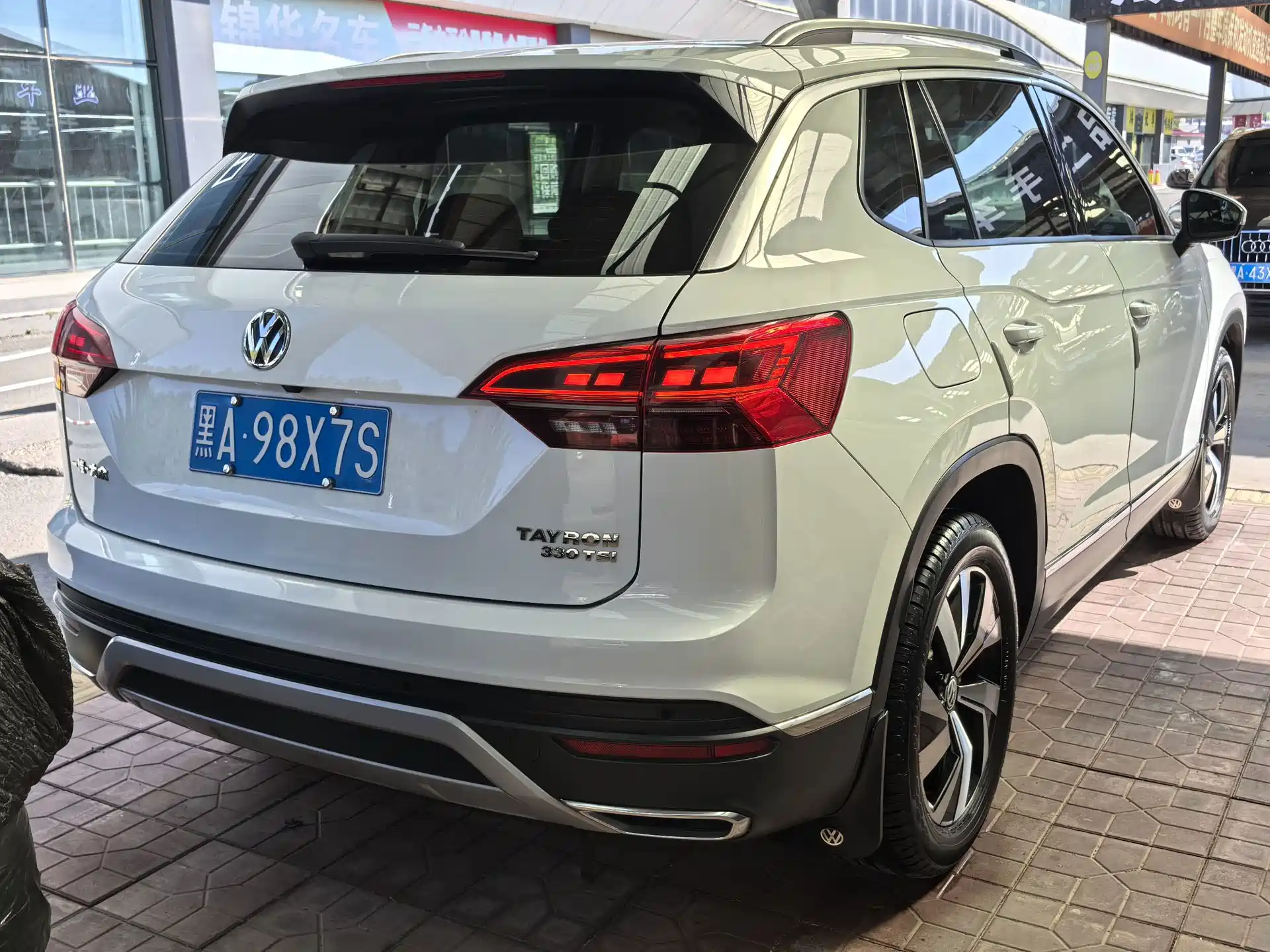 صورة 3 - Volkswagen Tayron