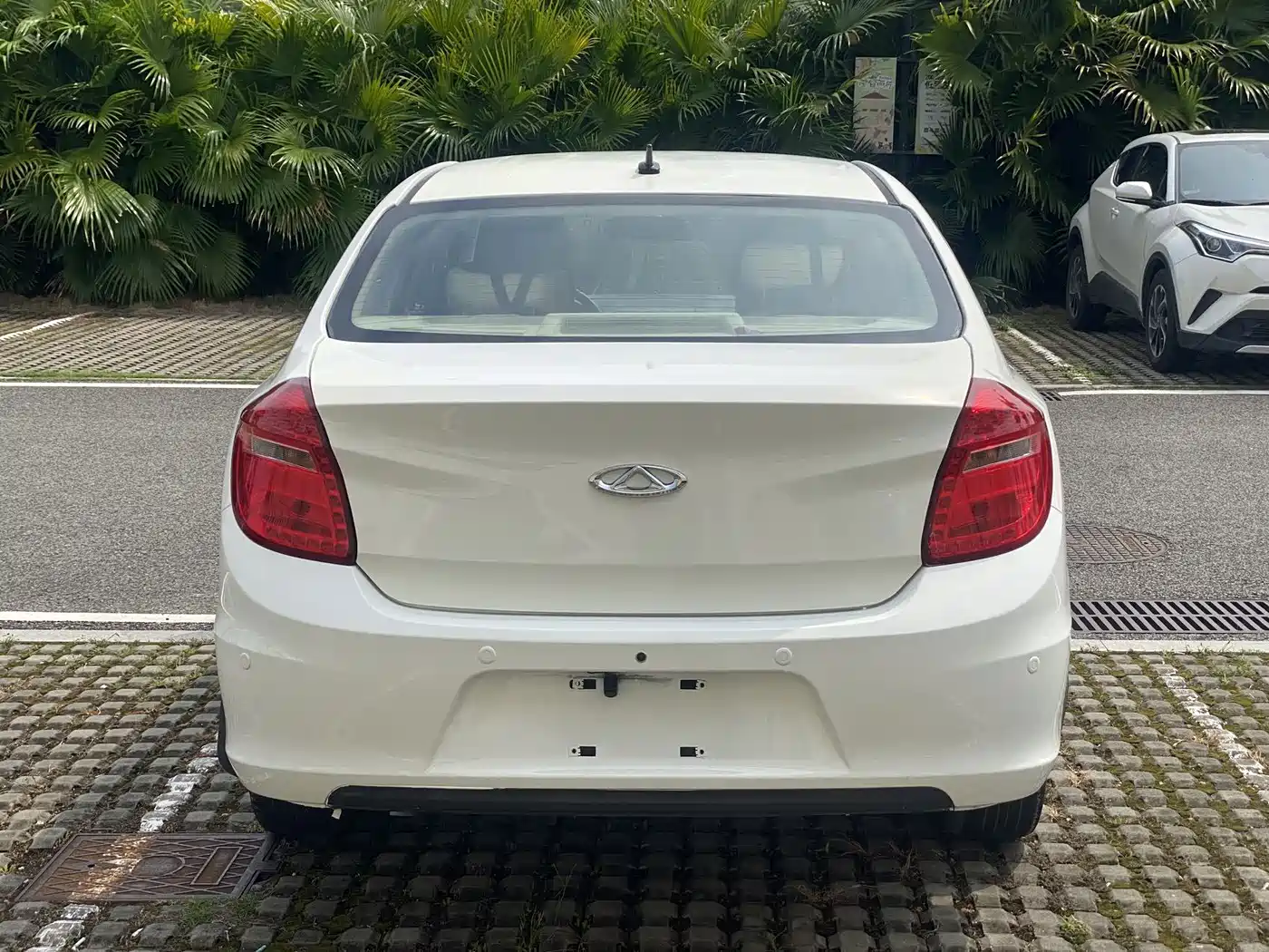 Photo 6 - Chery E3