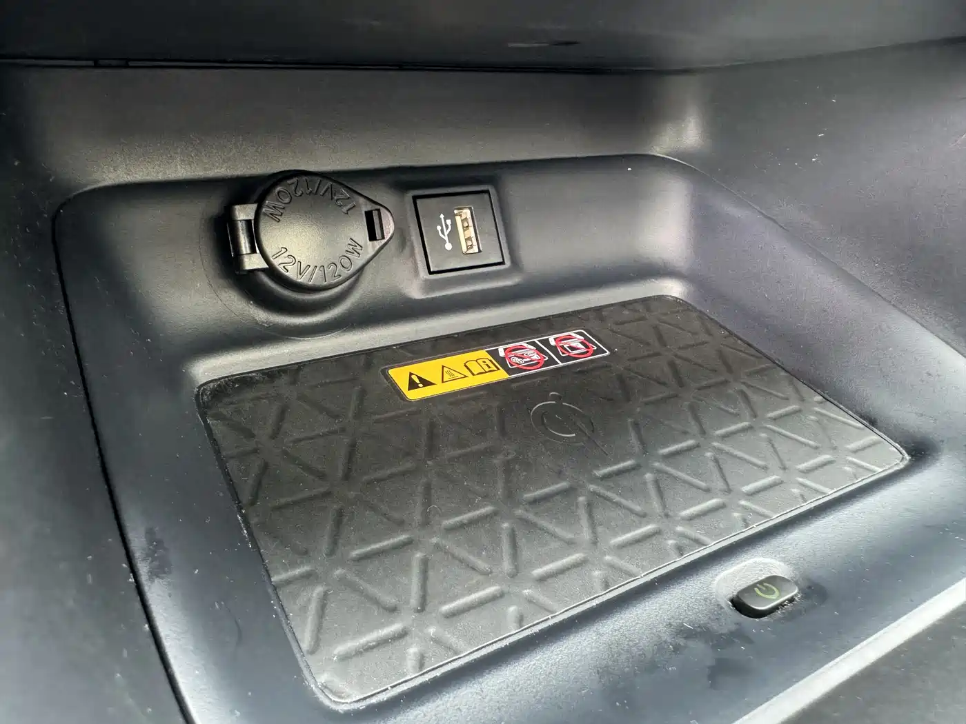 Toyota RAV4 Rongfang 2023 2.0L CVT FWD Style Plus Edition фото 25