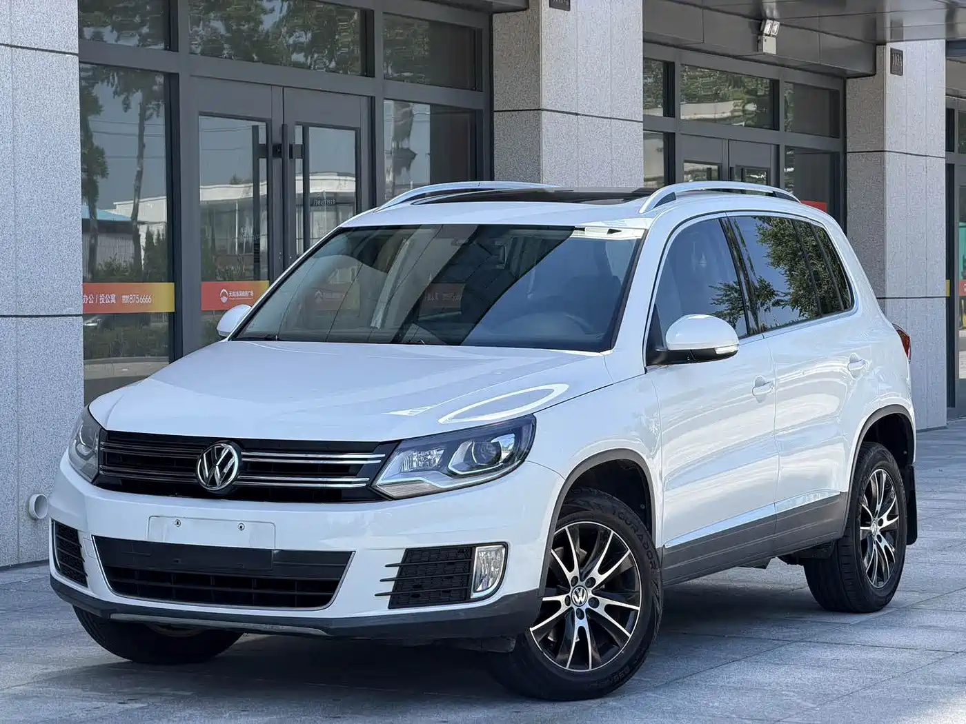Volkswagen Tiguan 2016 Model 300TSI Automatic 2WD Luxury Edition