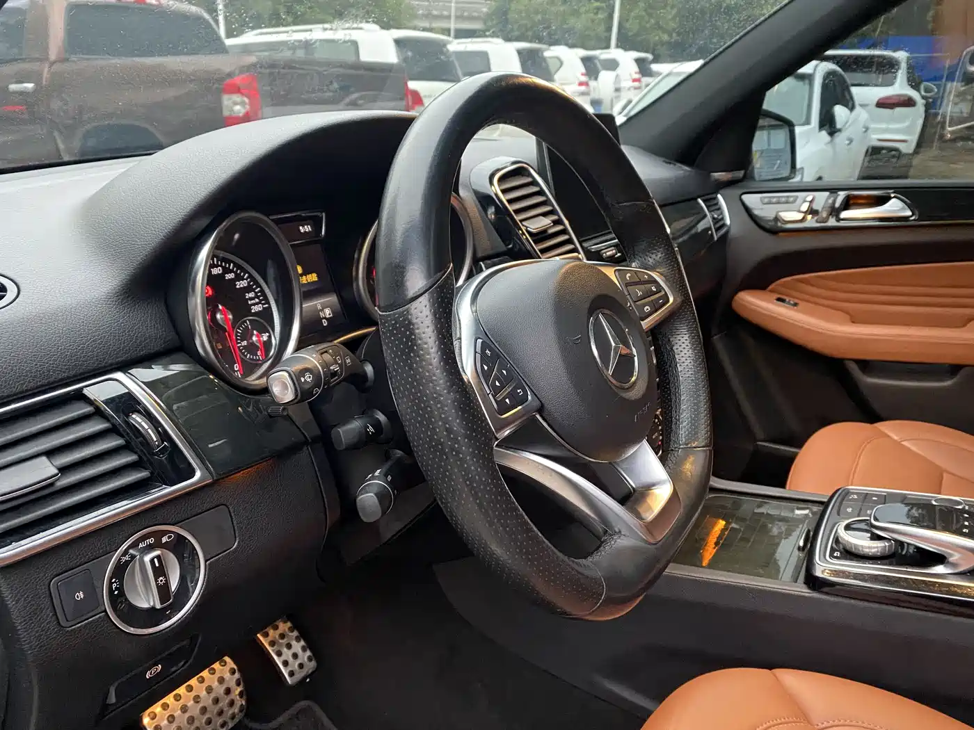 Mercedes-Benz GLE AMG 2017 AMG GLE 43 4MATIC фото 13