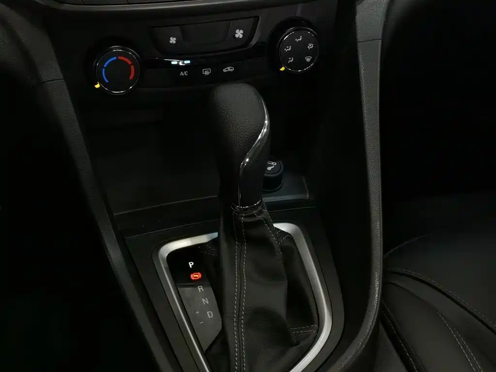 Buick Excelle GT 2018 18T Automatic Elite фото 13