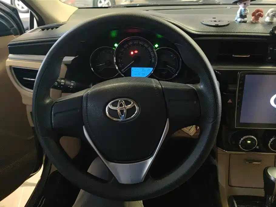 Toyota Corolla 2014 1.6L CVT GL фото 15