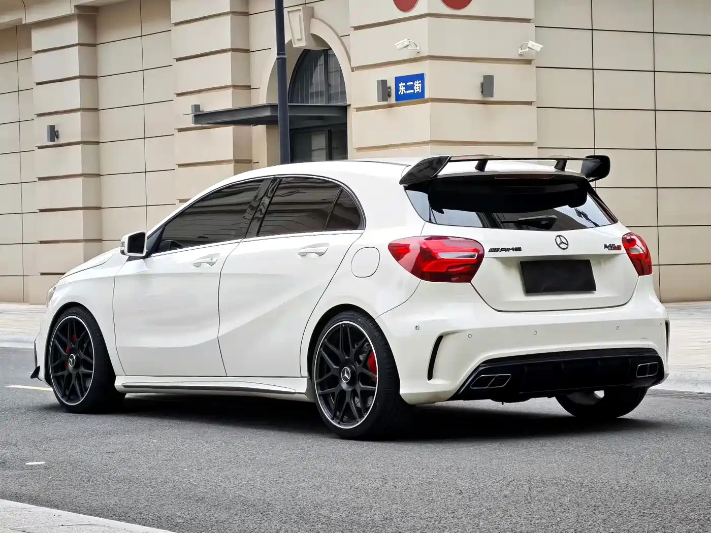 Mercedes-Benz A-Class AMG (Import) 2017 Facelift AMG A 45 4MATIC фото 9