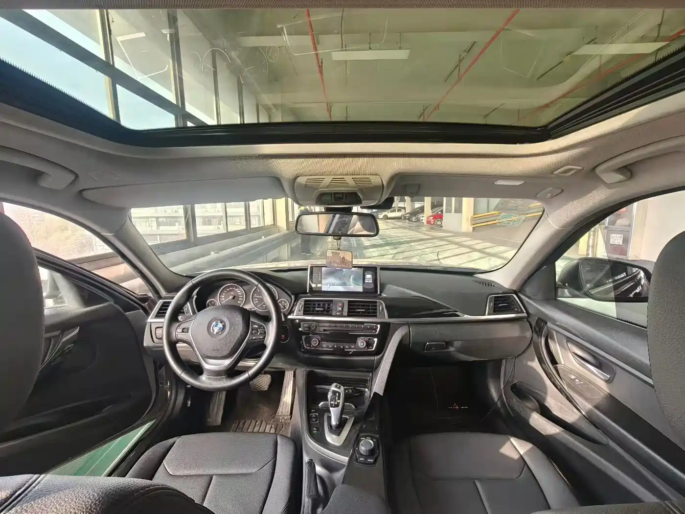 BMW 3 Series 2017 320Li Fashion фото 9