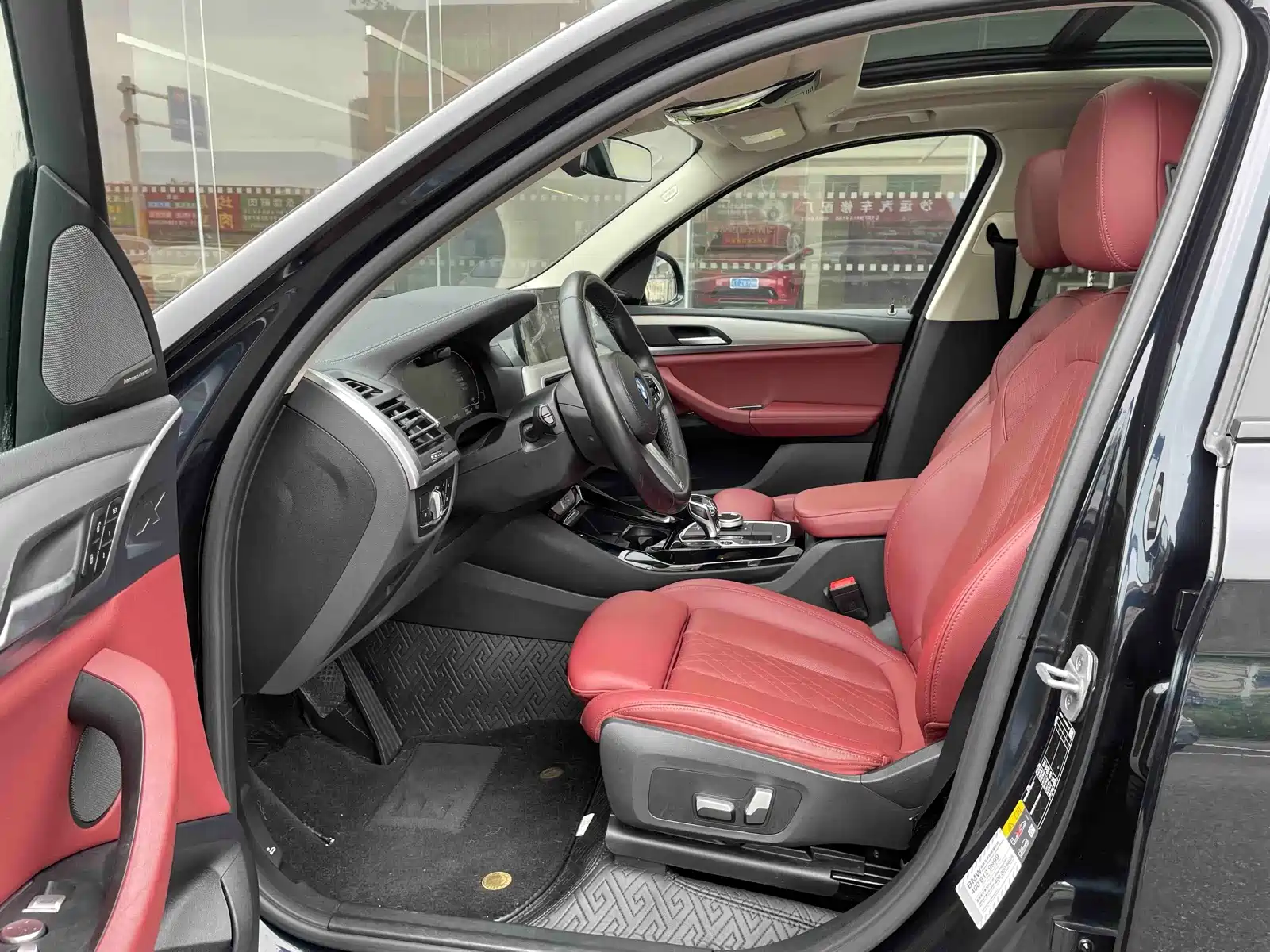 Фото 4 - BMW iX3