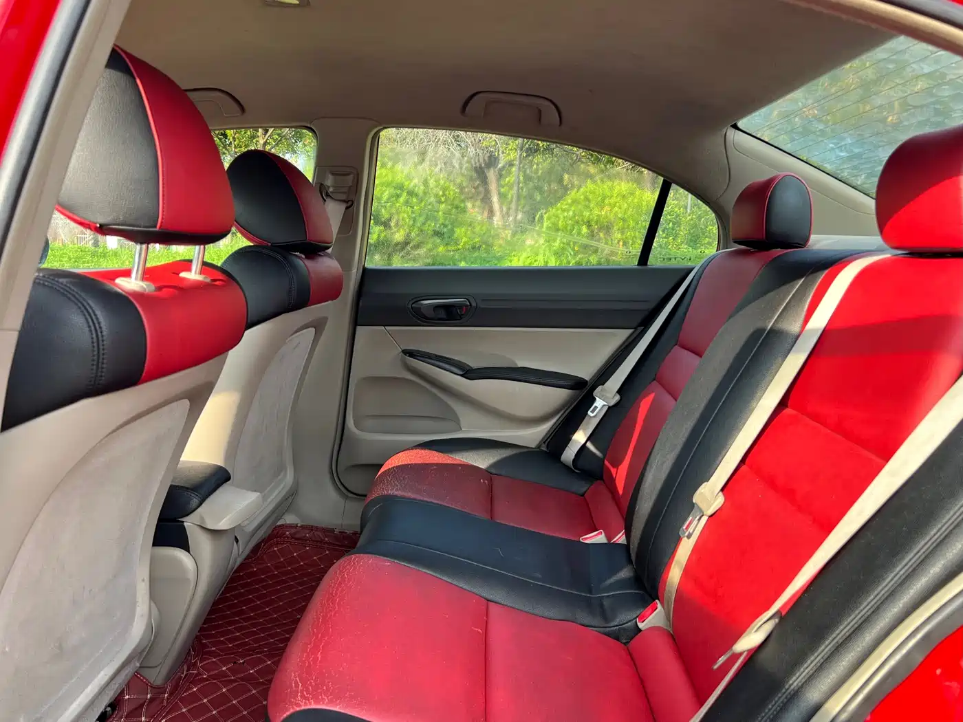 CIIMO CIIMO 2013 2012 1.8L Automatic