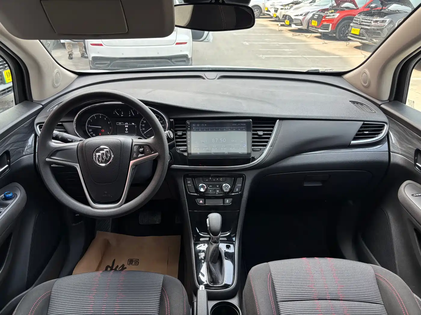 Buick Encore 2017 18T Automatic 2WD Urban Fashion фото 11