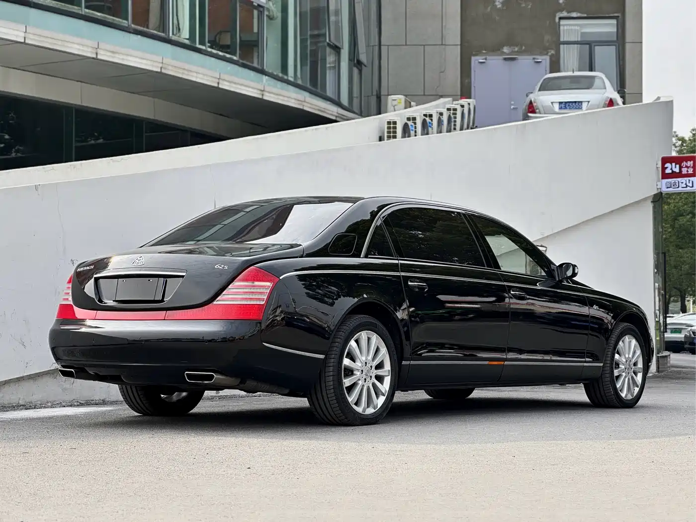 Maybach Maybach 2008 2007 Model 6.0T 62 S
