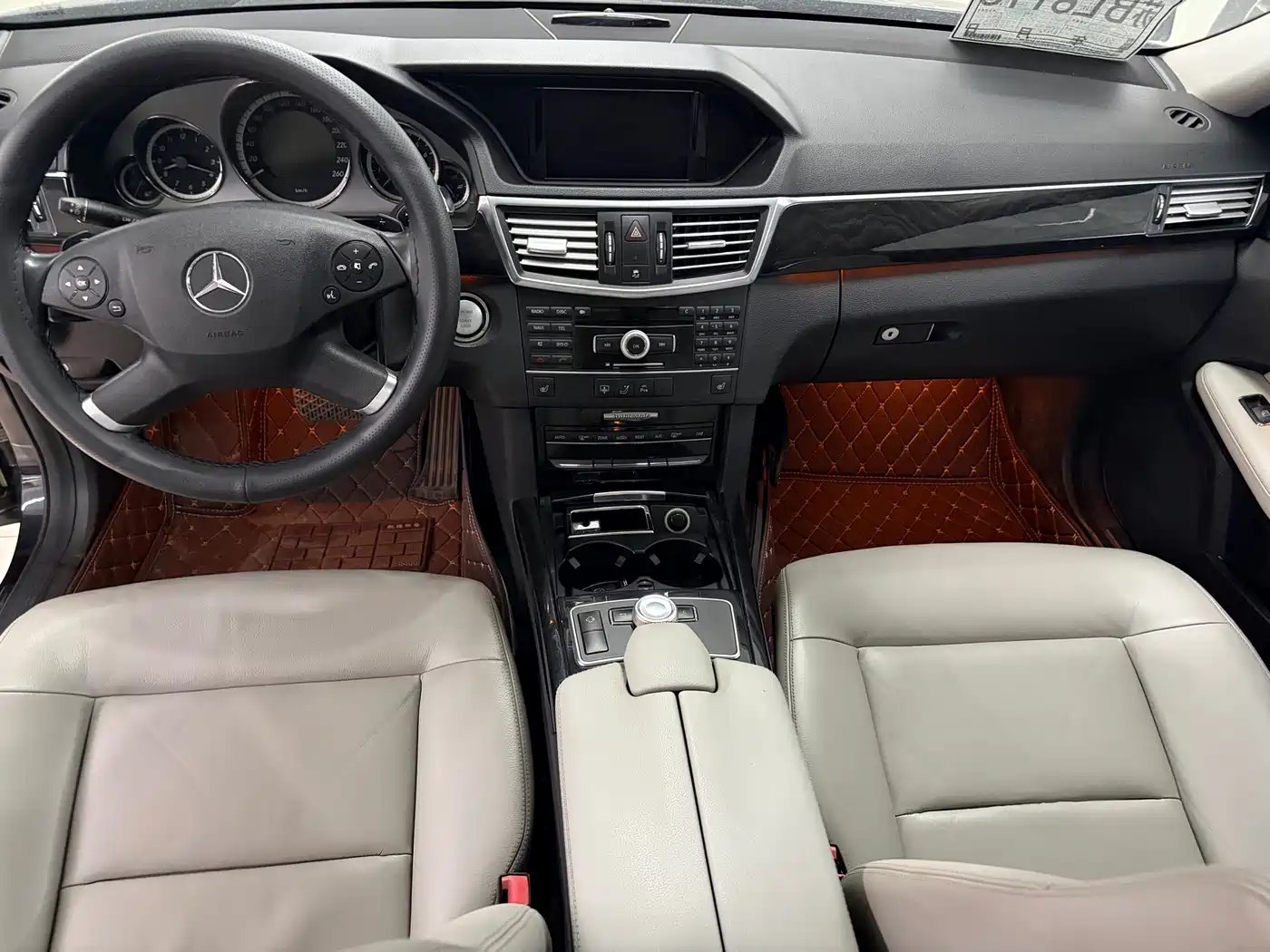 Mercedes-Benz E-Class 2012 E 300 L Fashion фото 15