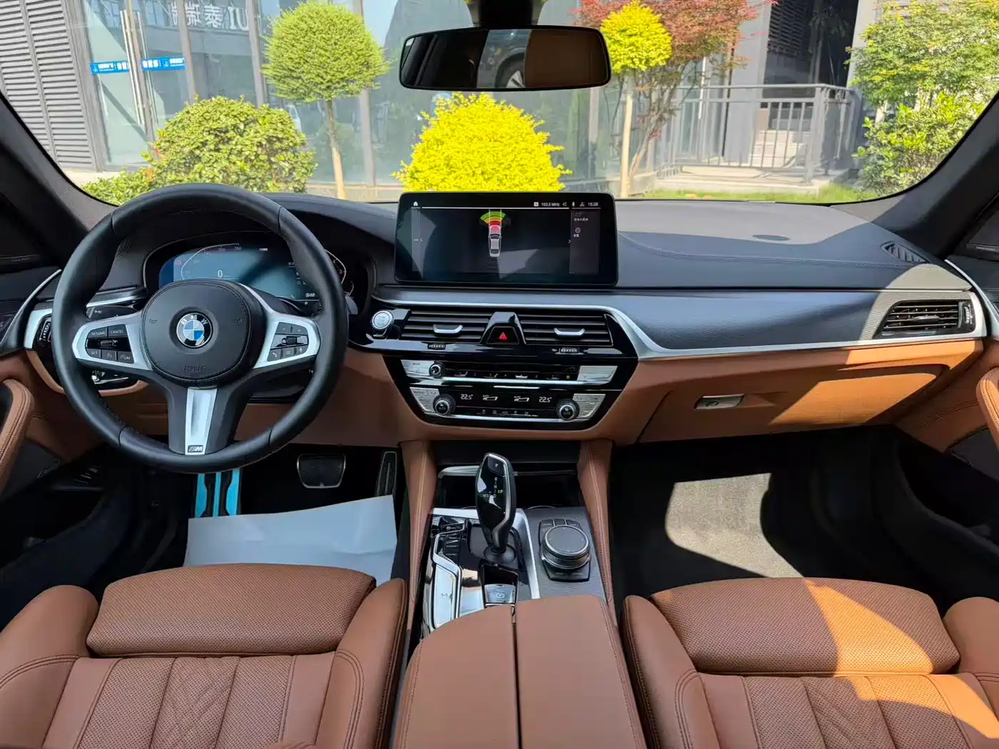 BMW 5 Series (Import) 2022 Model Second Facelift 525i M Sport Package фото 9