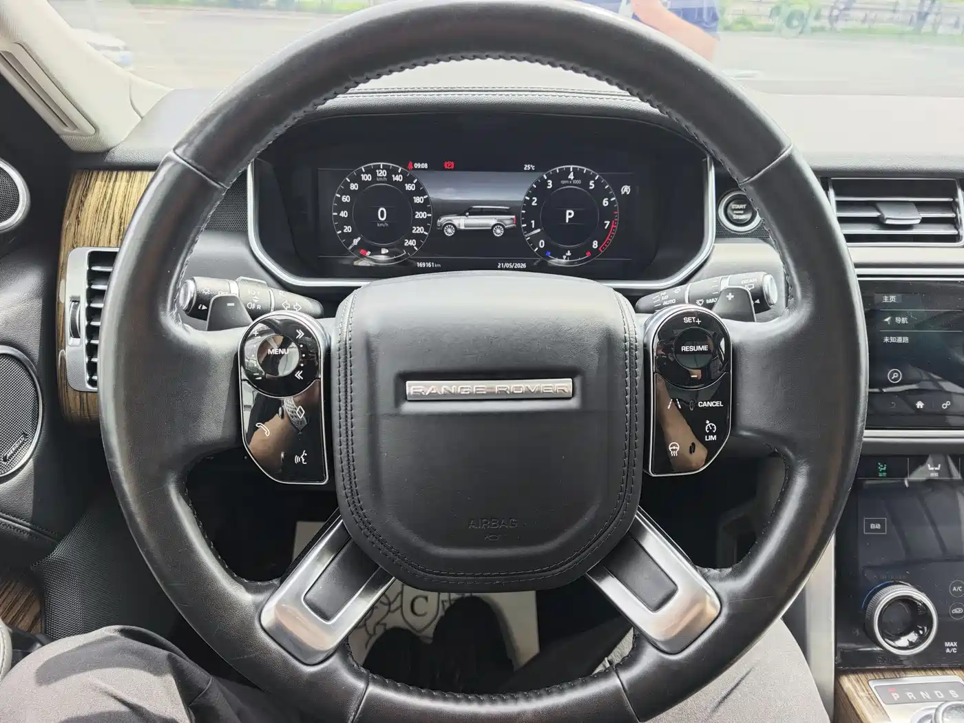Land Rover Range Rover 2018 3.0 SC V6 Vogue Heritage Edition фото 12