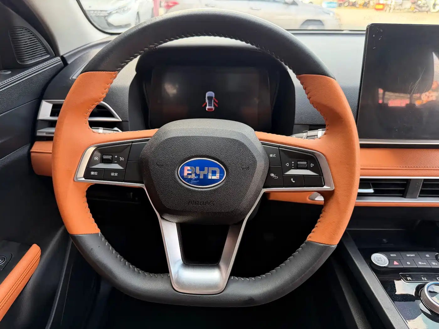 BYD e2 2021 Luxury Edition фото 26