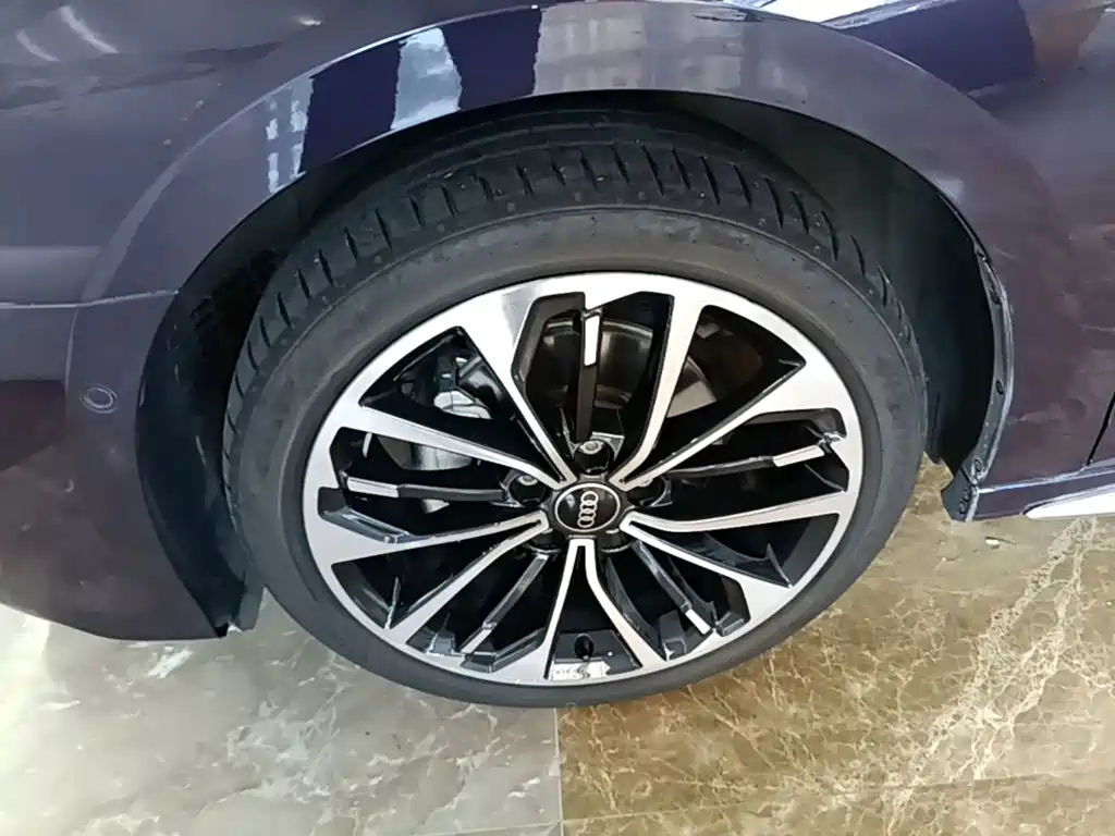 Фото 23 - Audi A3