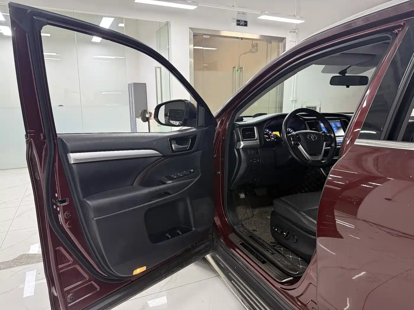 Toyota Highlander 2015 2.0T AWD Luxury Edition 7-seater фото 8