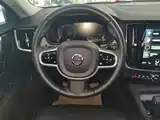 Photo 11 - Volvo V90