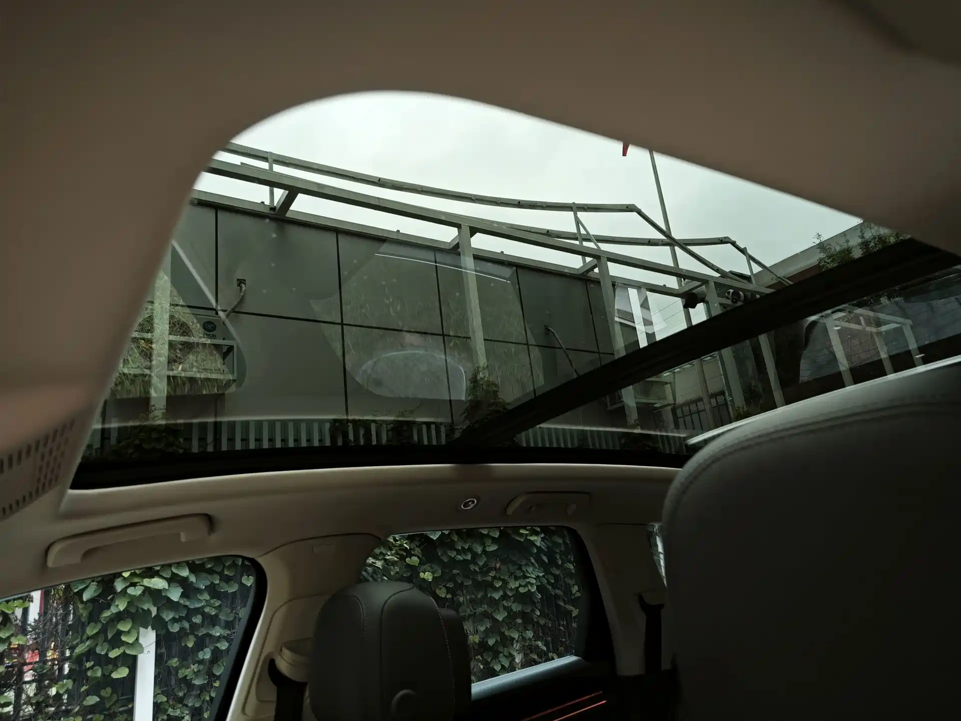 Фото 14 - Volkswagen Touareg