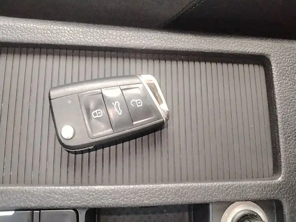Volkswagen Golf 2020 Beloved Edition 280TSI DSG Comfort фото 9
