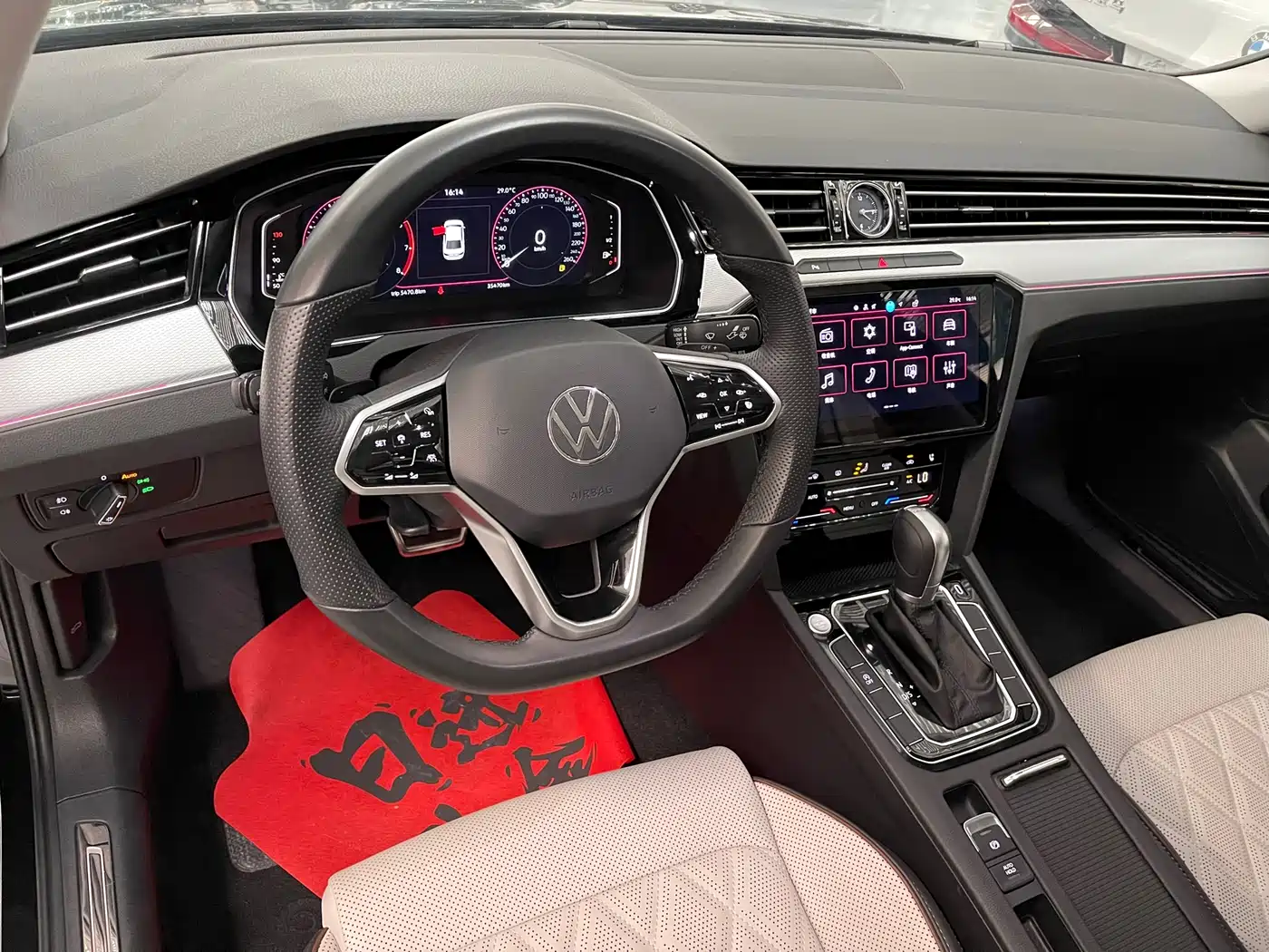 Volkswagen Magotan 2024 2 Million Units Public Sharing Edition 330TSI DSG Luxury фото 5