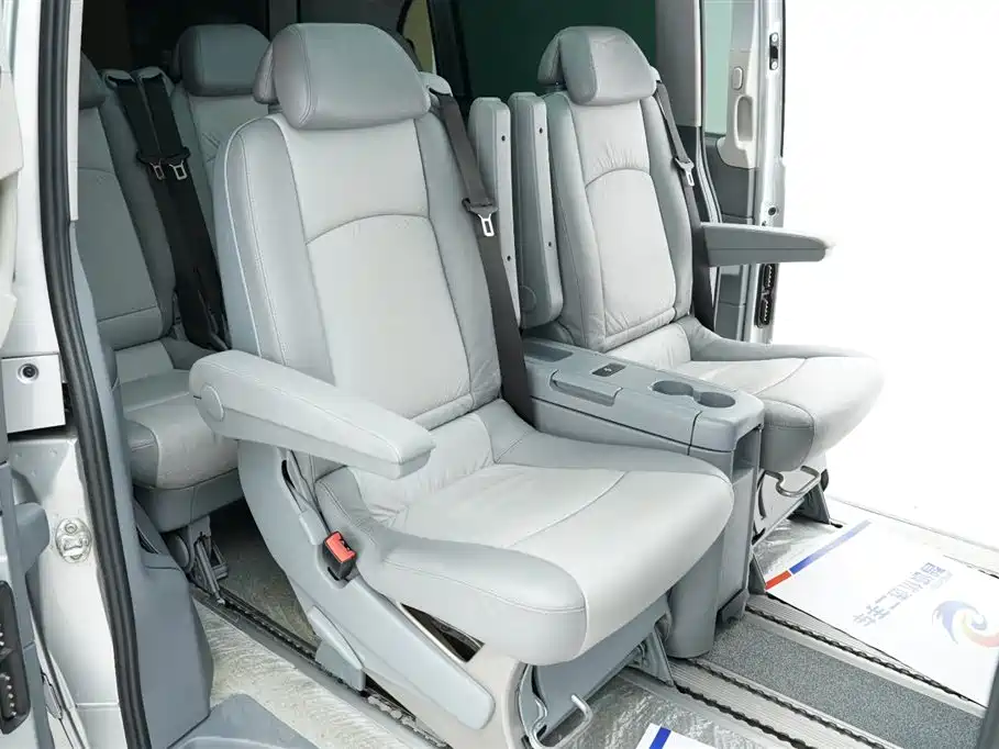Mercedes-Benz Viano (Import) 2006 Viano 3.2L фото 23