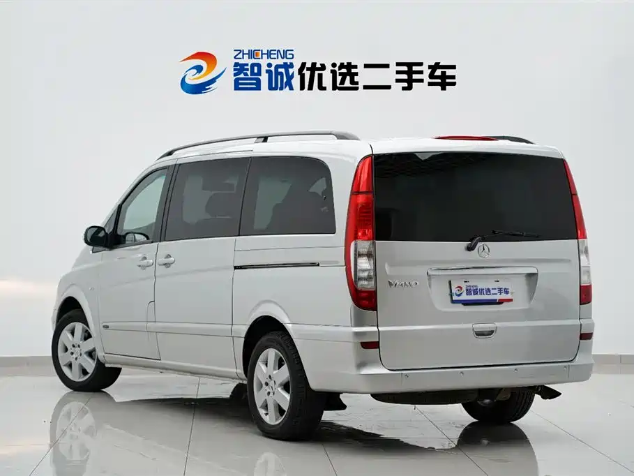 Mercedes-Benz Viano (Import) 2006 Viano 3.2L фото 36