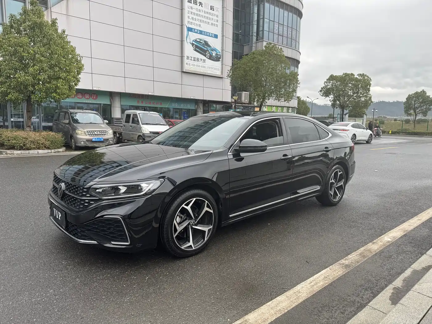 Volkswagen Passat 2023 Facelift 330TSI Starlight Elite Edition