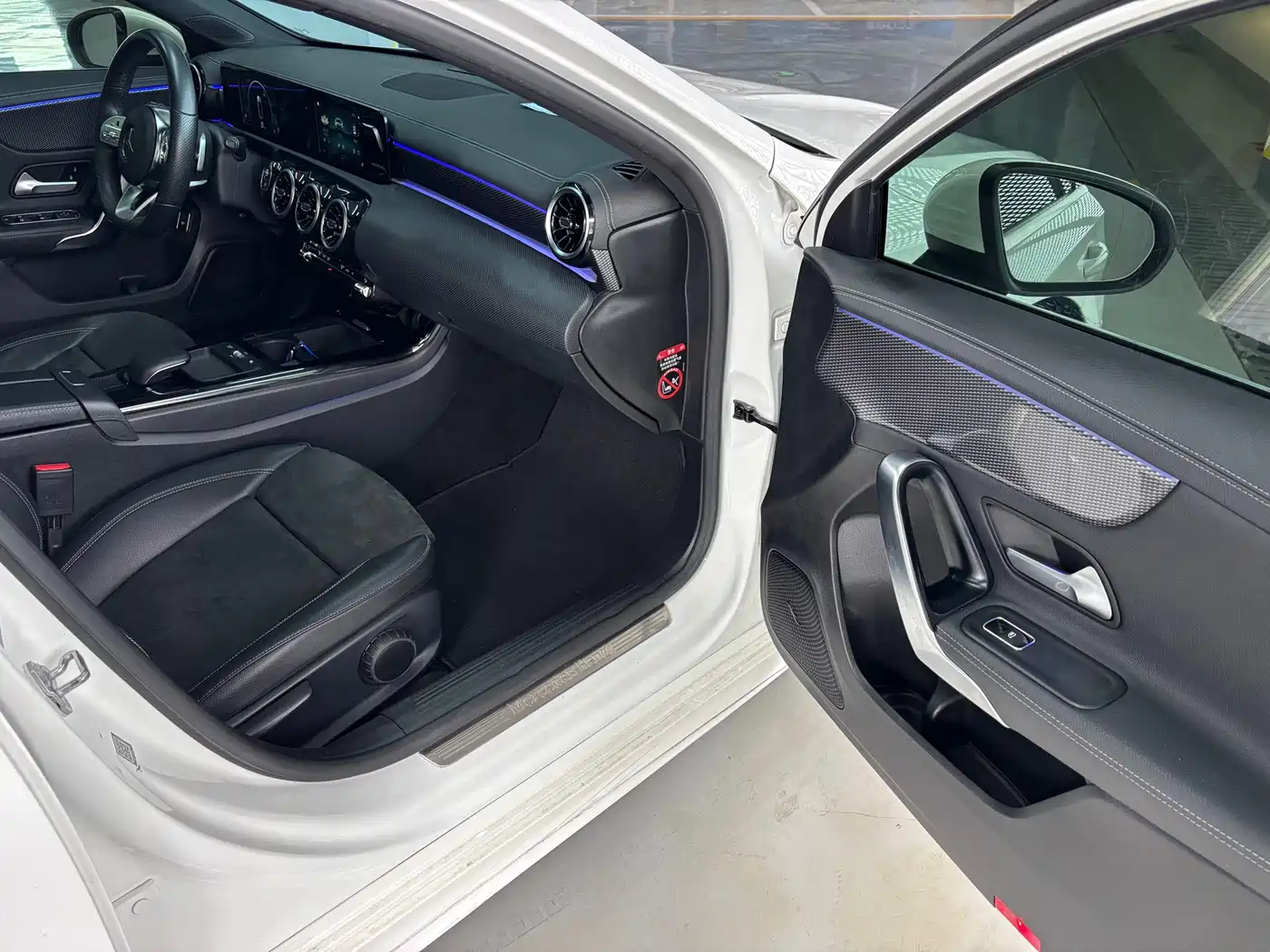 Mercedes-Benz A-Class 2020 A 180 L Sport Sedan фото 16