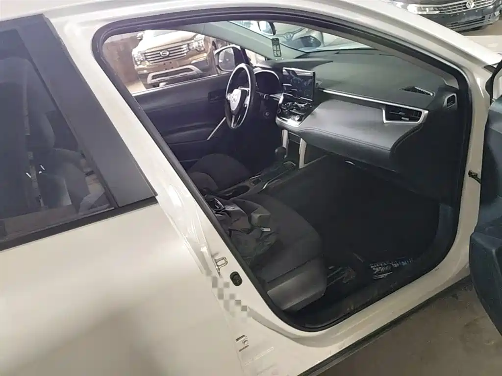 Toyota Frontlander 2023 2.0L CVT Elite Edition фото 11