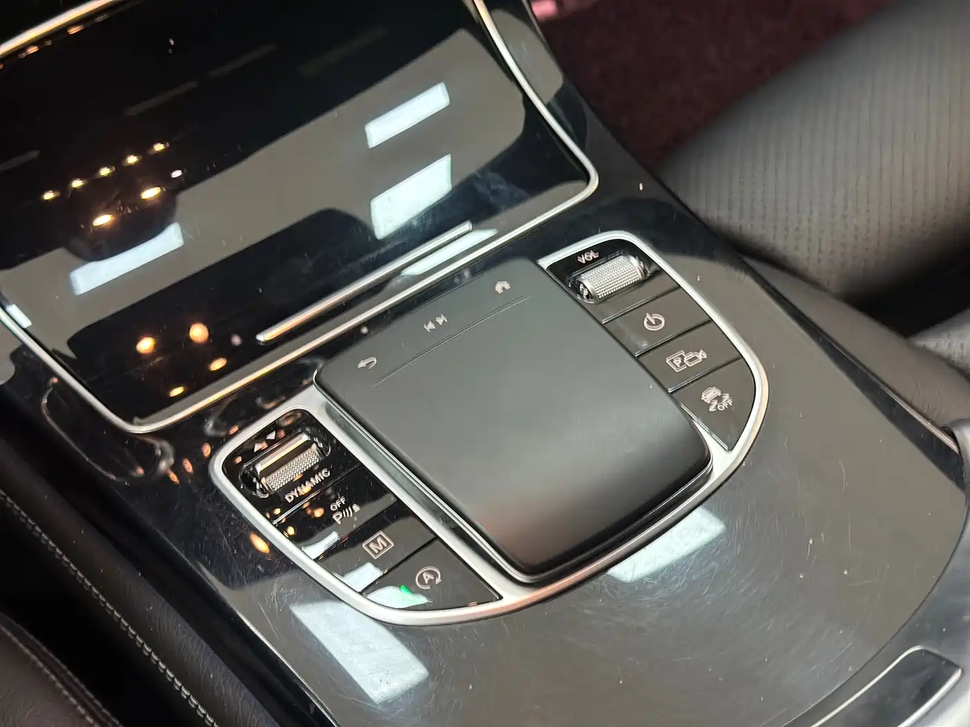 Mercedes-Benz GLC Coupe 2020 GLC 260 4MATIC Coupe SUV фото 18