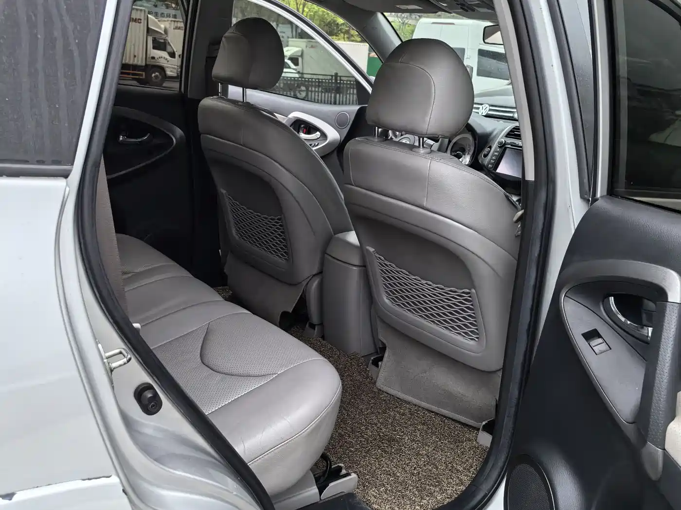 Toyota RAV4 Rongfang 2009 2.4L Automatic Luxury Edition фото 11