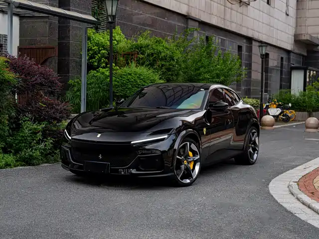  Ferrari Purosangue 2023 6.5L V12