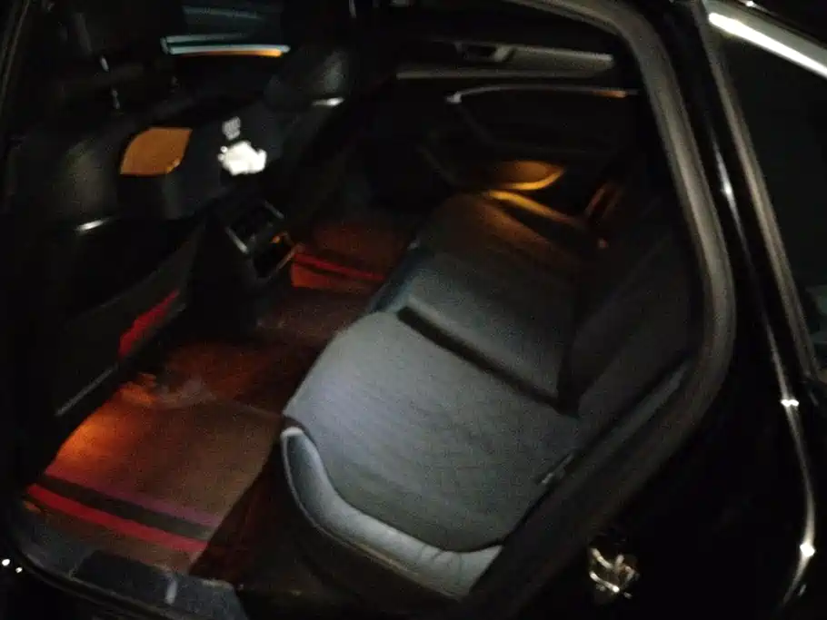Audi A6L 2019 40 TFSI Luxury Dynamic фото 11