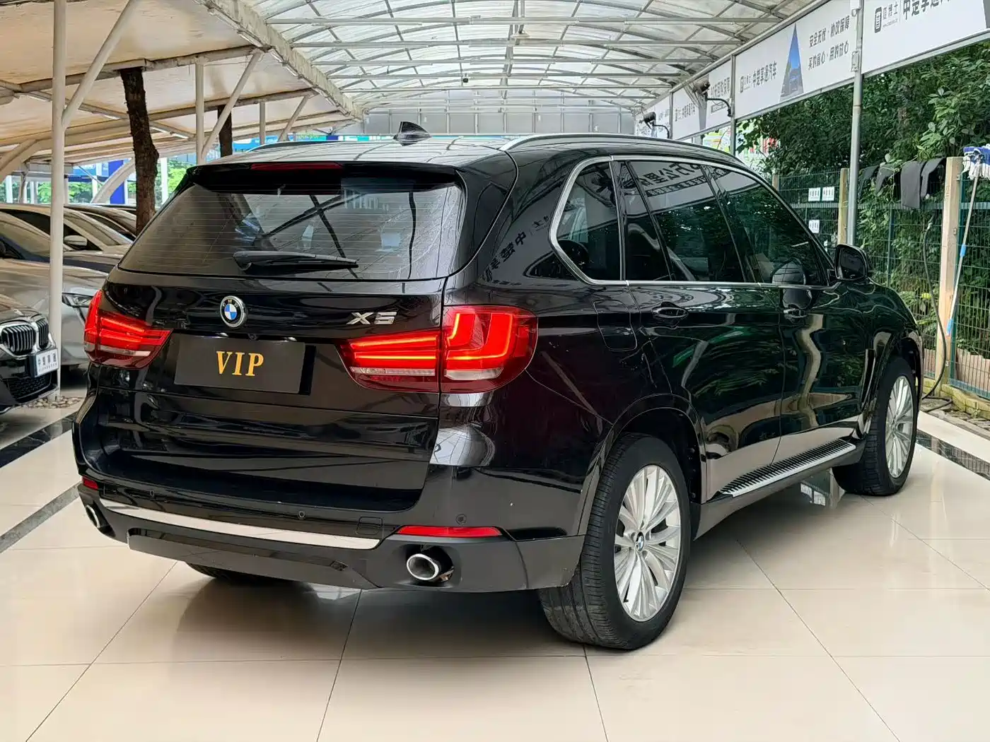 BMW X5 (Import) 2017 xDrive28i фото 3