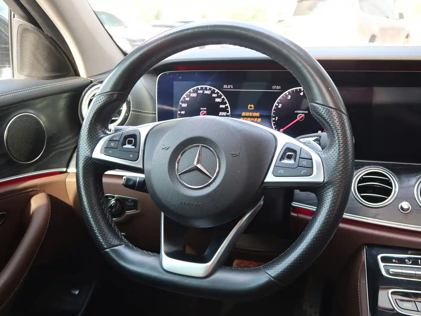 Mercedes-Benz E-Class 2016 E 300 L Sport Fashion Type фото 10