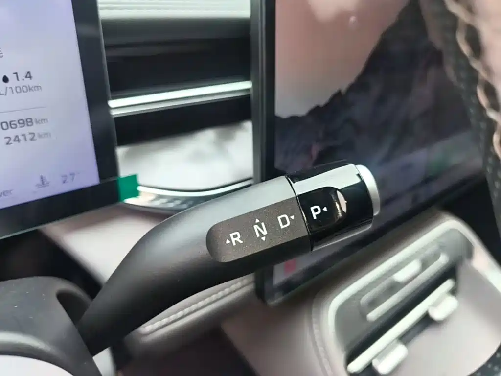 Roewe M7 DMH 2025 2025 1.5T 115km Mid-range