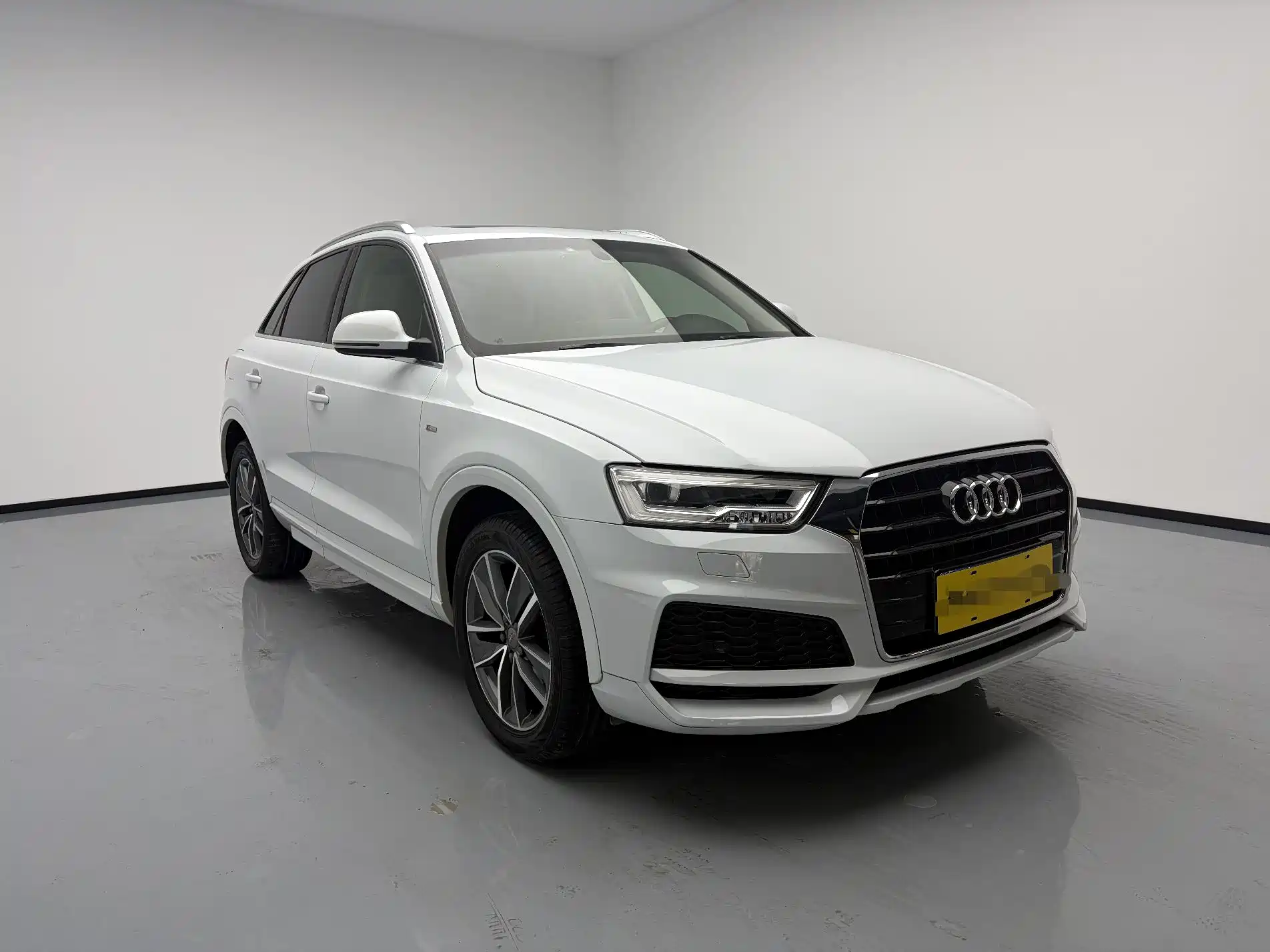 Фото 3 - Audi Q3