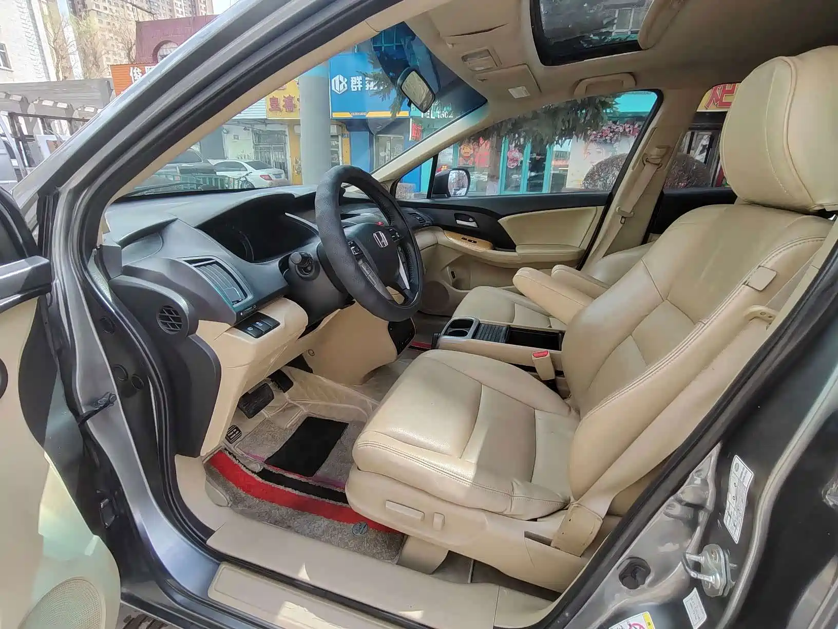Photo 9 - Honda Odyssey