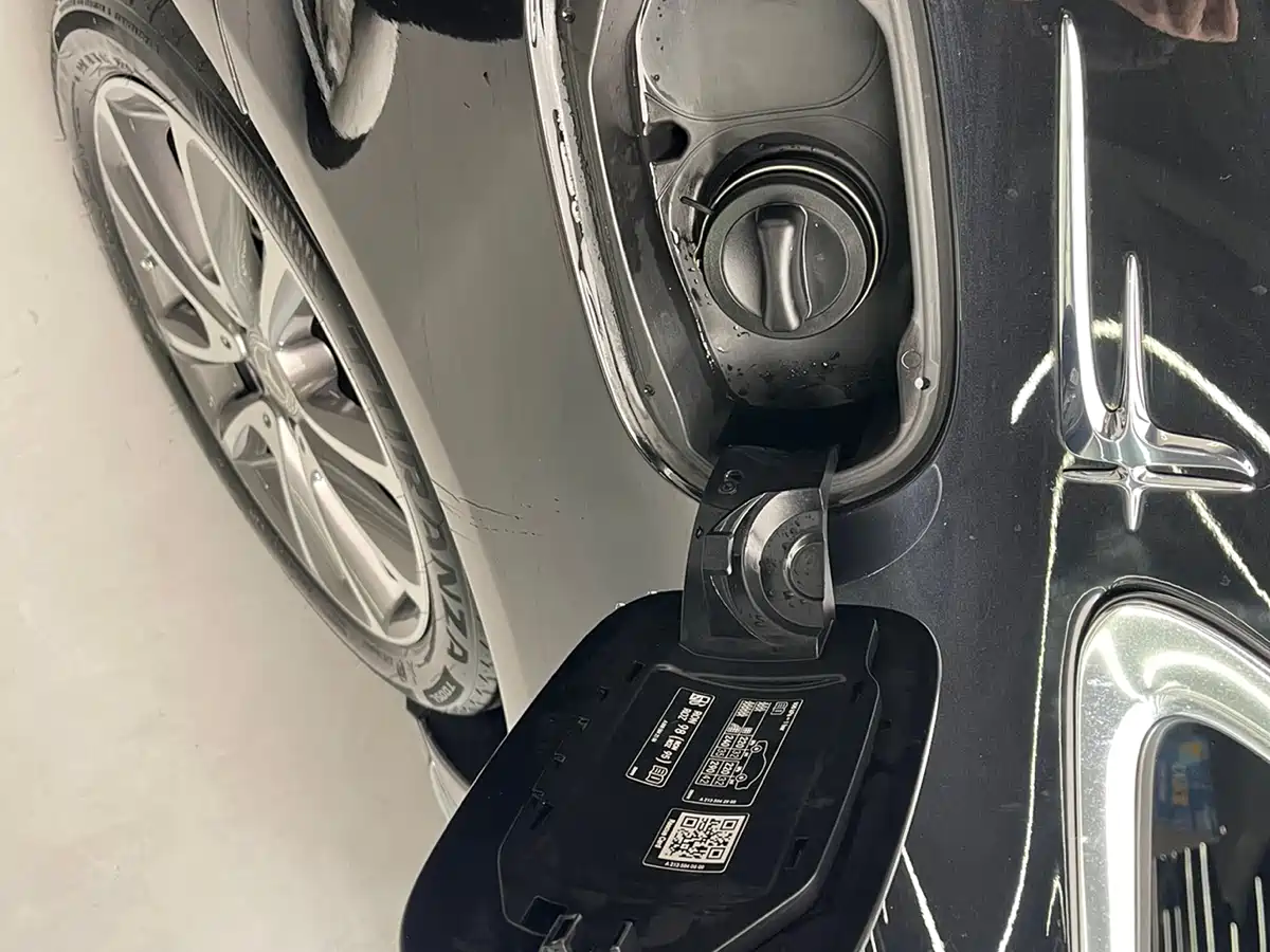 Mercedes-Benz E-Class 2017 E 300 L Luxury фото 31
