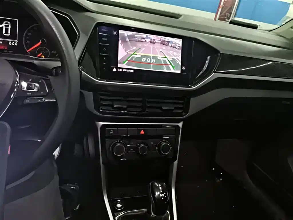 Volkswagen T-Cross 2021 1.5L Auto Comfort Edition фото 13