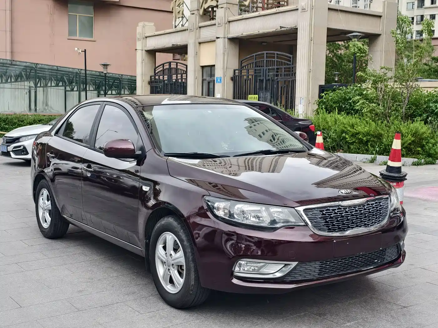 Kia Forte 2014 1.6L MT GL фото 3