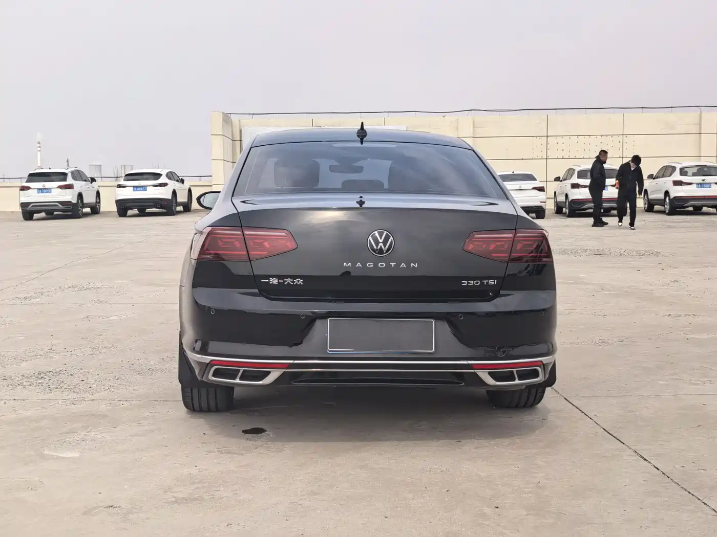 Volkswagen Magotan 2023 Model 2 Million Commemorative Edition 330TSI DSG Luxury фото 8