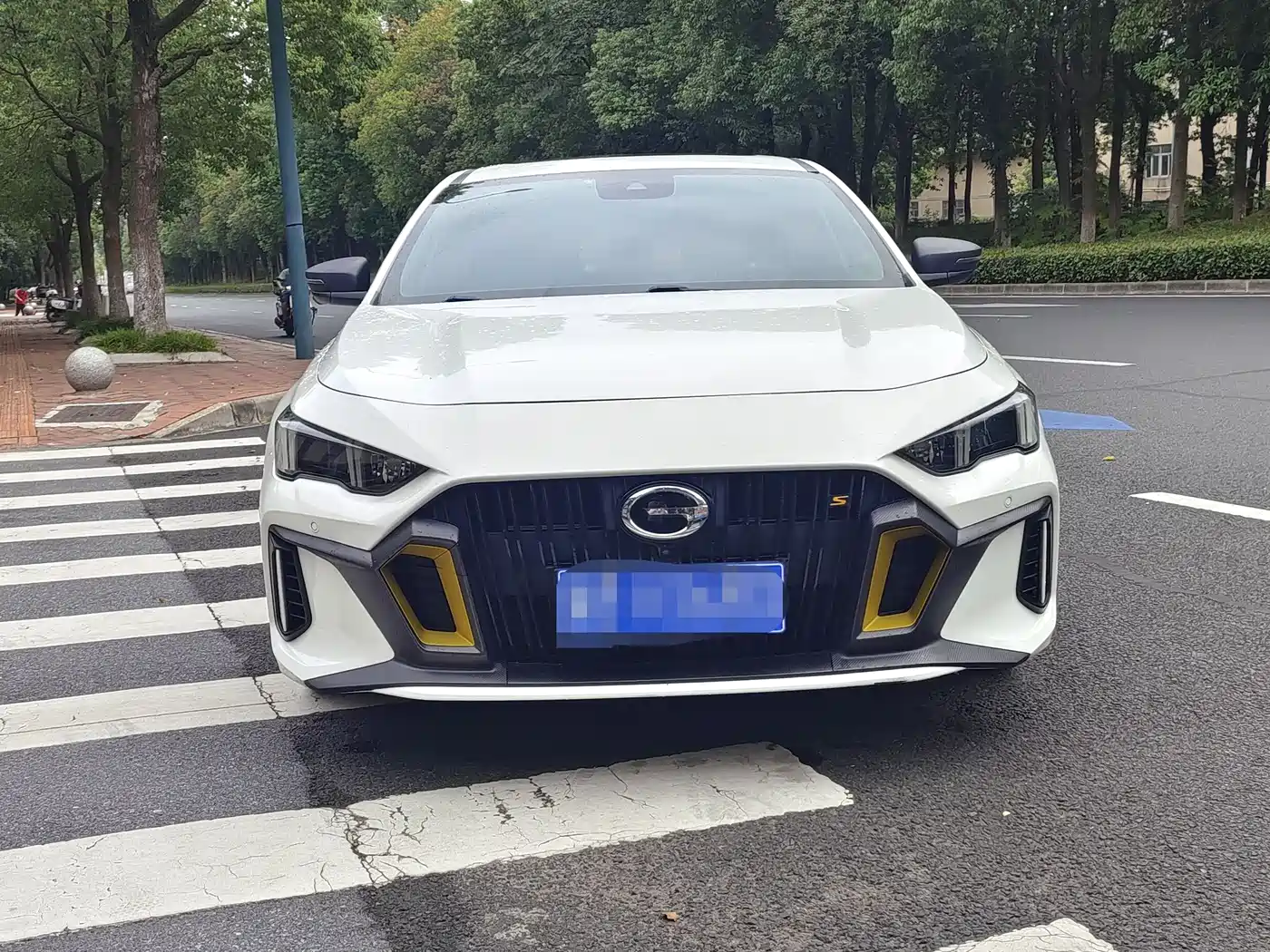 GAC Trumpchi Trumpchi Emkoo 2023 270T DCT J16 Edition фото 2